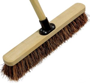 Broom + handle Hard - Wooden  - 4 Units